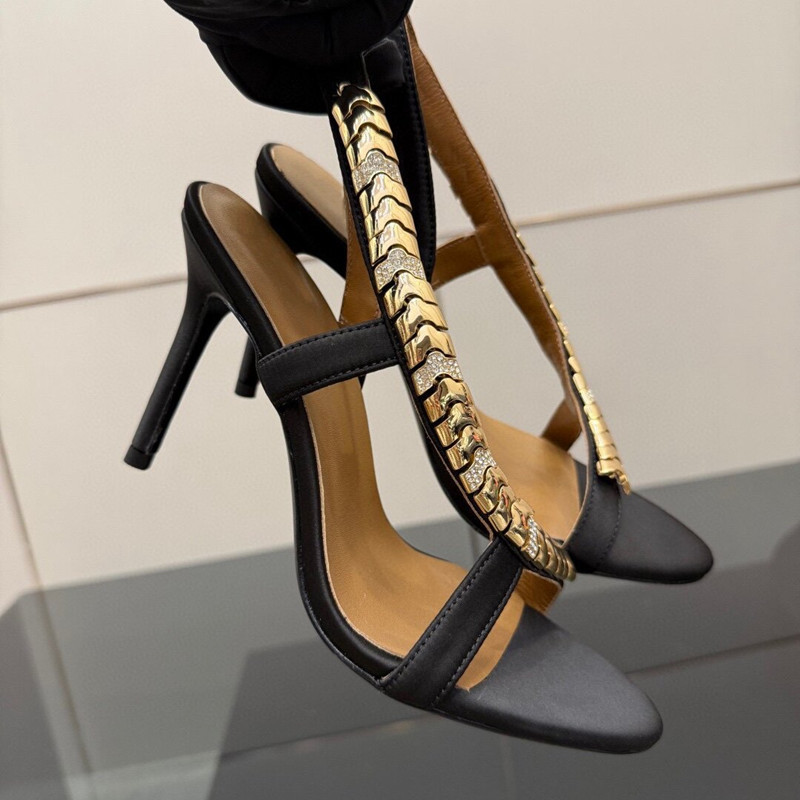 صنادل نسائية فاخرة مرصعة بالأح - مراجعة Gladiator Sandal Women وسعره