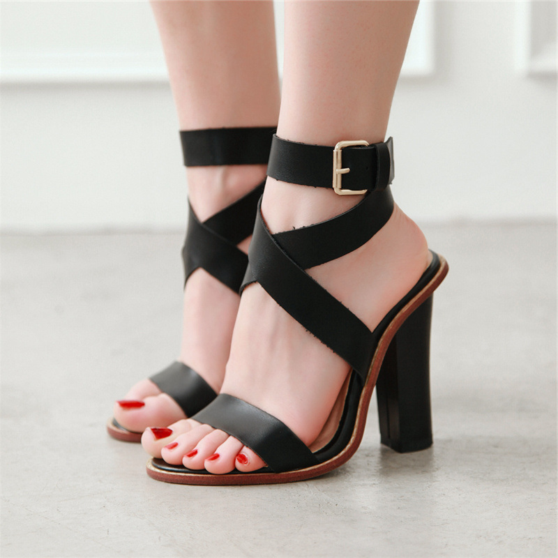 المرأة صنادل طراز جلاديتور عال - مراجعة Gladiator Sandal Women وسعره