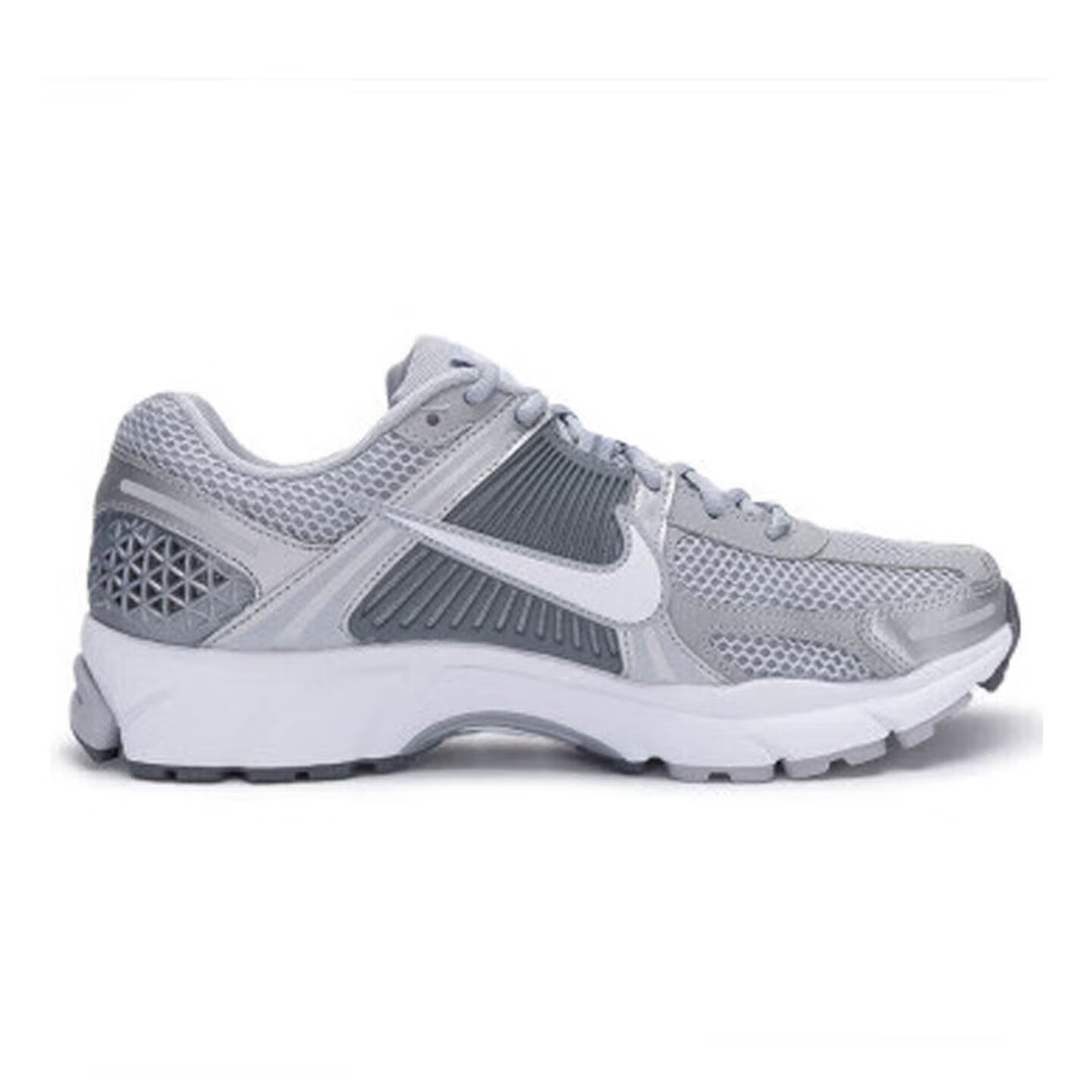 حذاء الجري Nike Zoom Vomero 5  - مراجعة Women Shoes Zoom وسعره