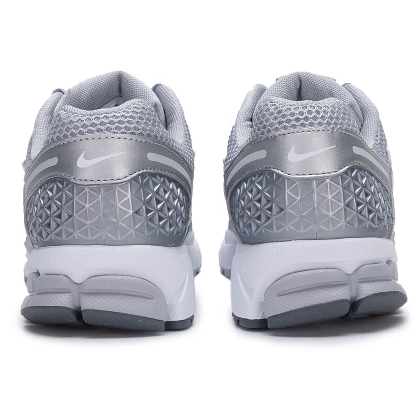 حذاء الجري Nike Zoom Vomero 5  - مراجعة Women Shoes Zoom وسعره