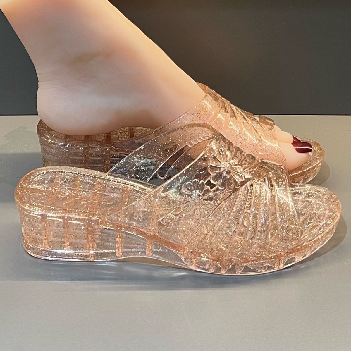 صندل نسائي بكعب ويدج من الجيلي - مراجعة Women Shoes Mules وسعره