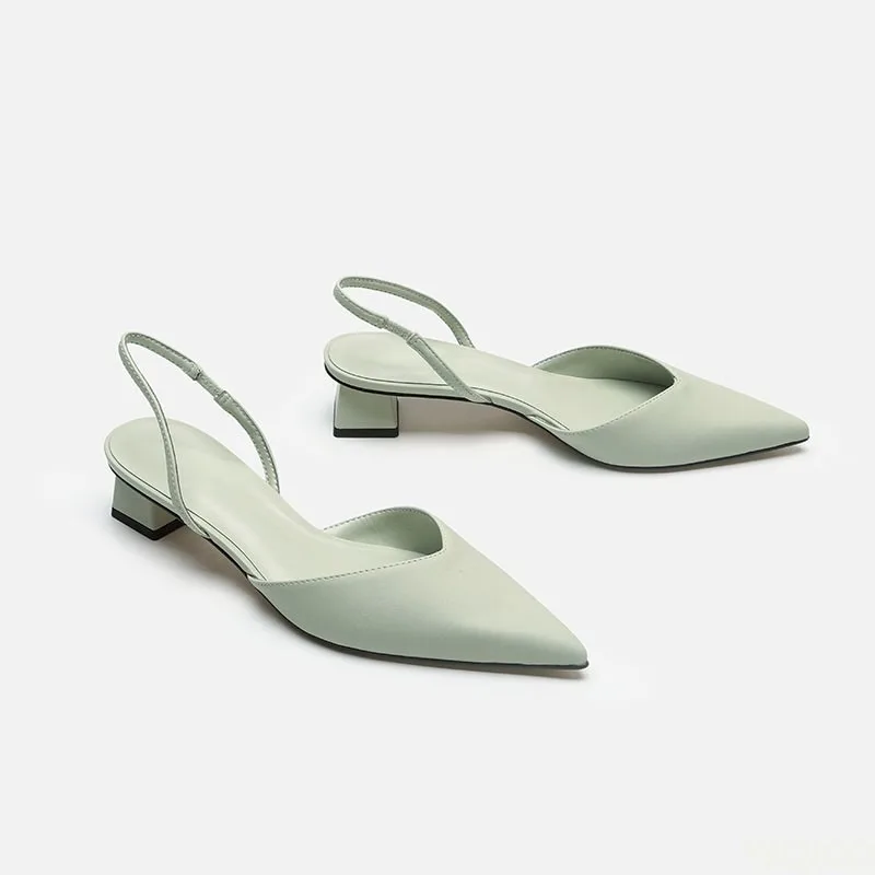 صندل نسائي مدبب مرن بكعب منخفض - مراجعة Low Block Heel Pump وسعره