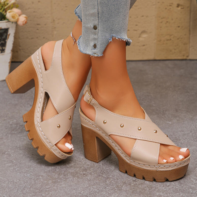 خمر سوبر عالية الكعب عبر حزام  - مراجعة Gladiator Sandal Women وسعره